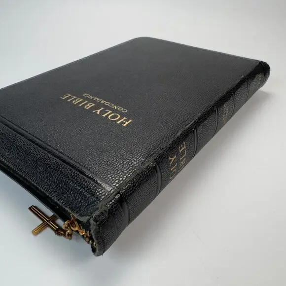 Vintage 1960s Holy Bible Concordance KJV Cross Zip-Around Leather Binding - Picture 12 of 13